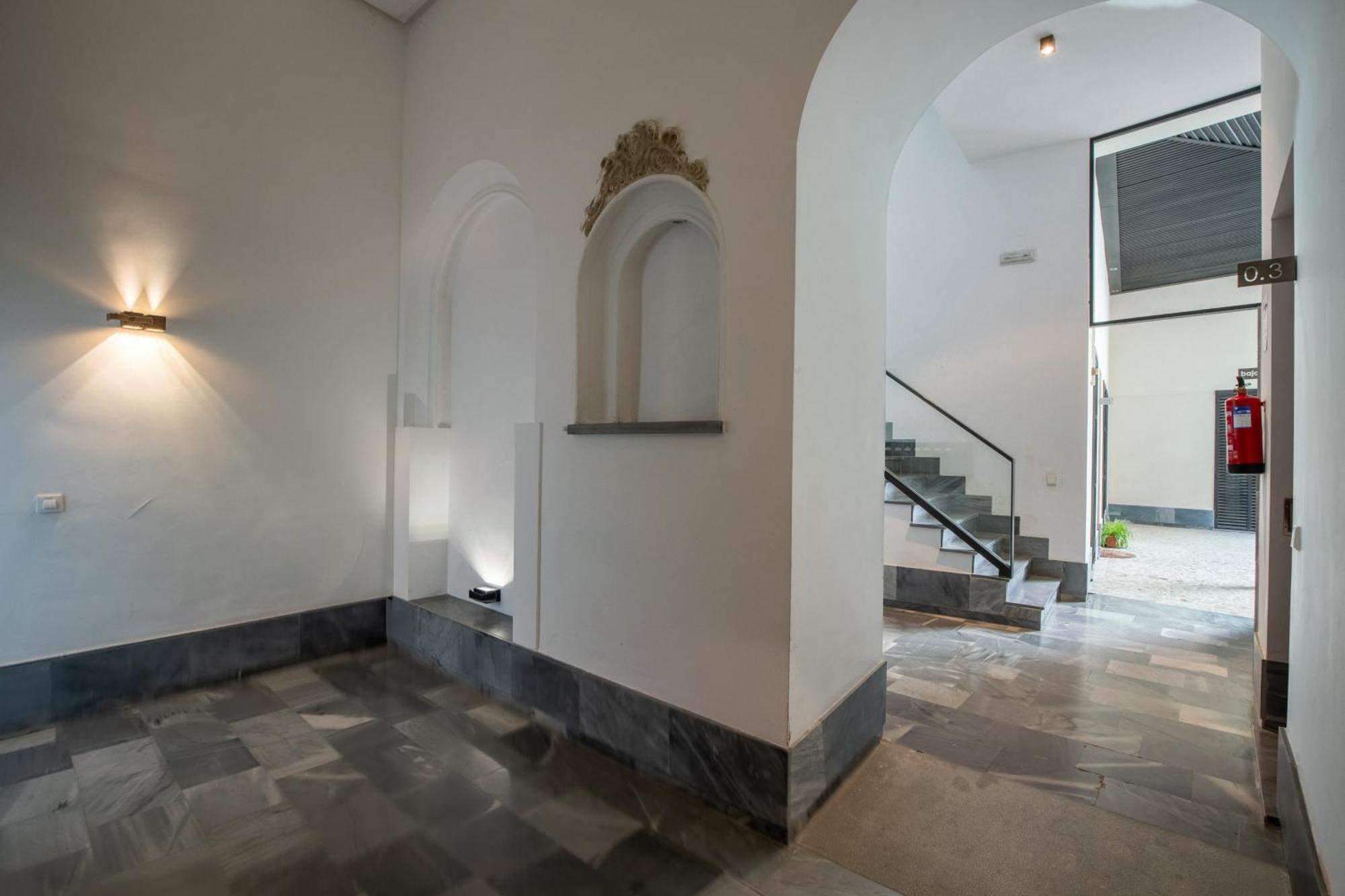 Ry Aparcamiento Incluido Junto A Catedral Ideal Parejas Севілья Екстер'єр фото